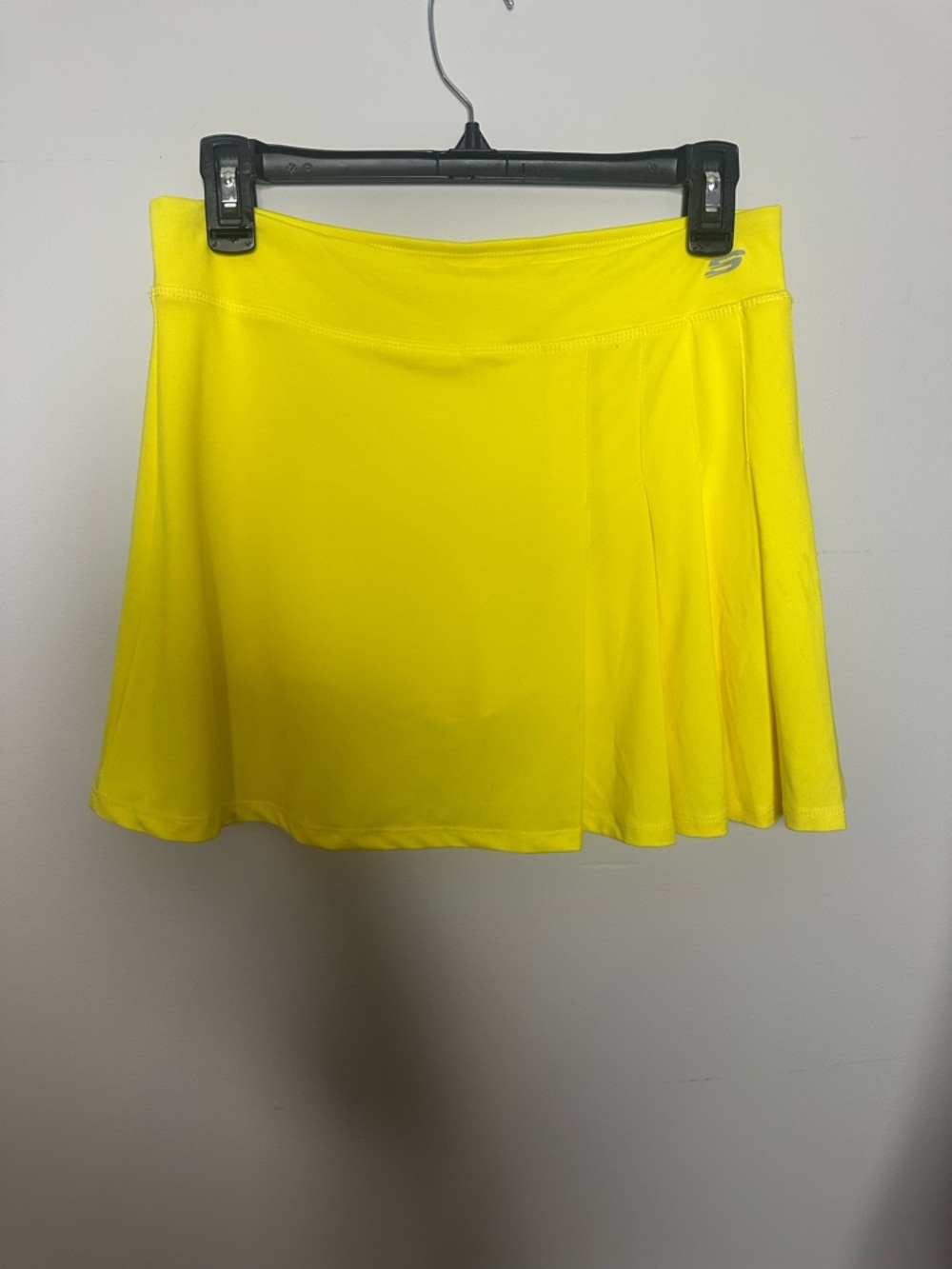 Skechers Women’s Neon Yellow Circle Skirt Sz XL/L like new